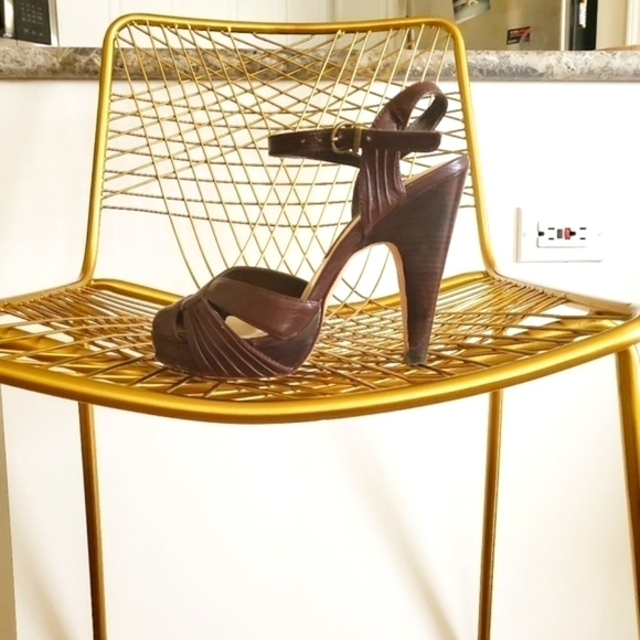 Steven | Heeled Leather Sandal - Picture 3 of 6